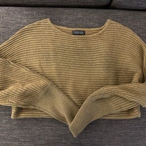 Rachel Zoe olive sweater. Large
